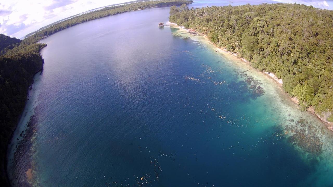 Meos Ambower Homestay Raja Ampat Fam Εξωτερικό φωτογραφία