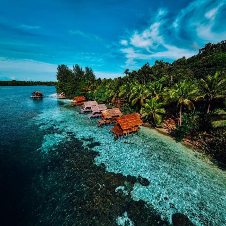 Meos Ambower Homestay Raja Ampat Fam Εξωτερικό φωτογραφία