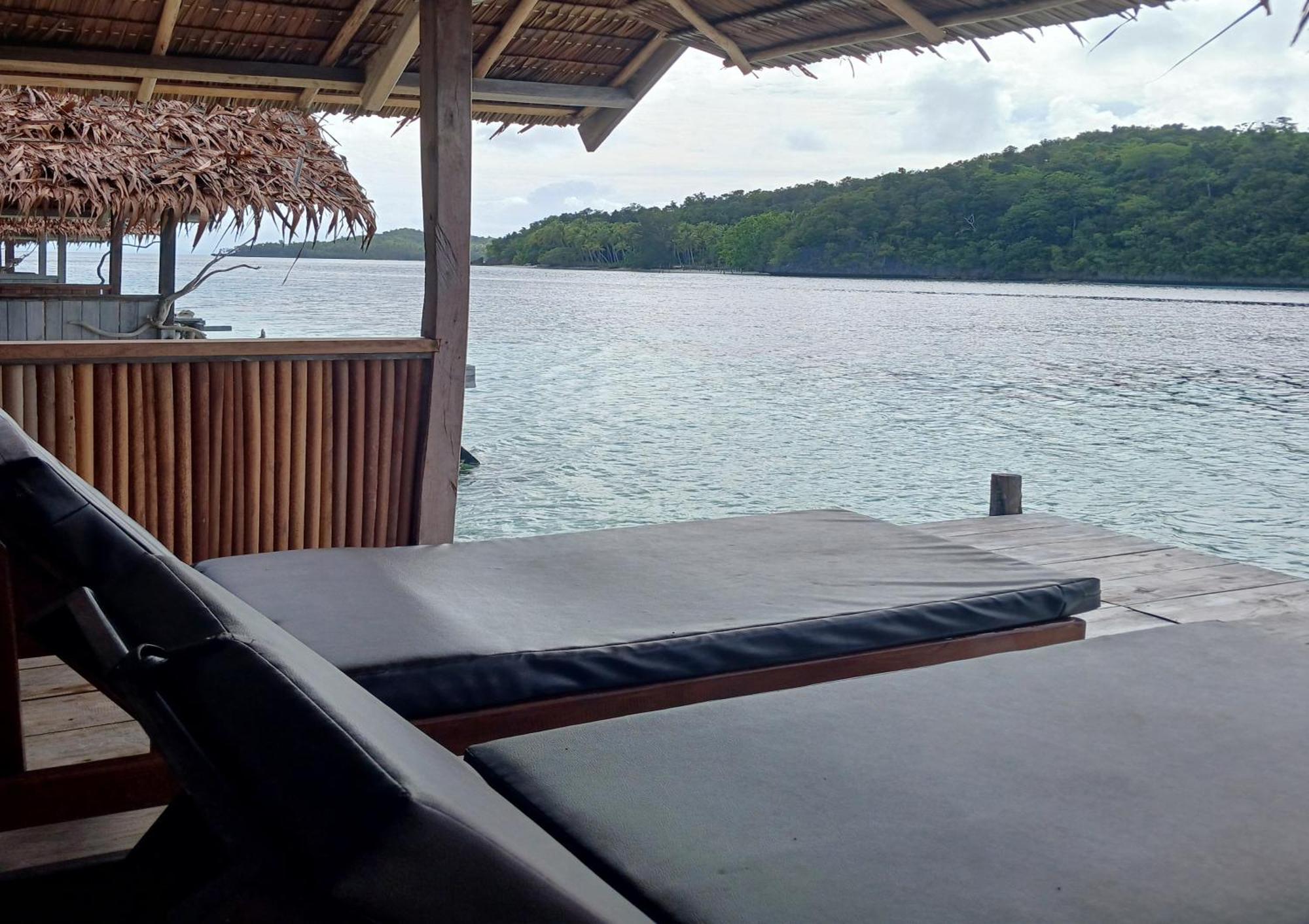 Meos Ambower Homestay Raja Ampat Fam Εξωτερικό φωτογραφία
